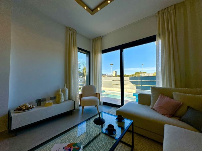 Image No.32-3 Bed Villa for sale