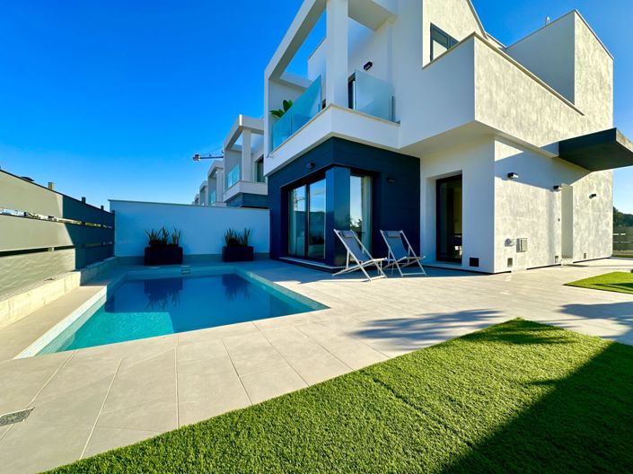 Image No.5-3 Bed Villa for sale