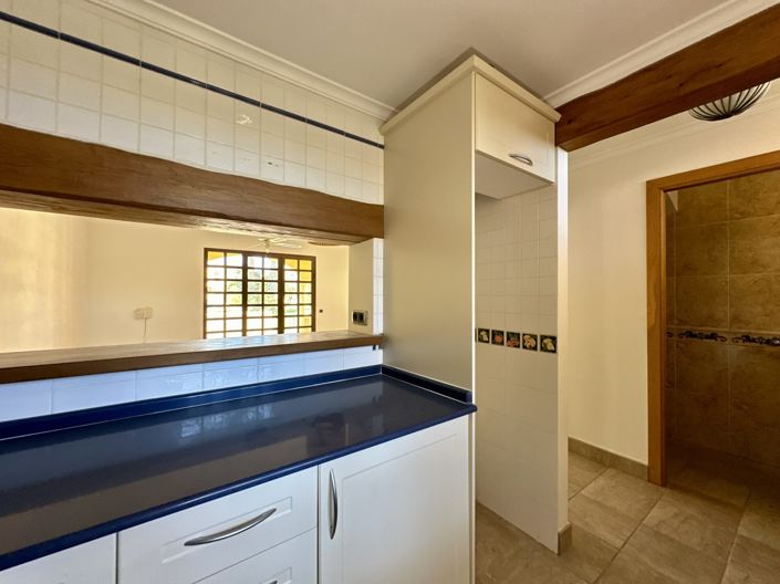 Image No.14-2 Bed Townhouse for sale