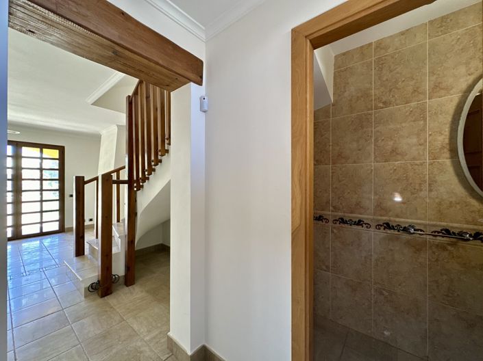 Image No.15-2 Bed Townhouse for sale