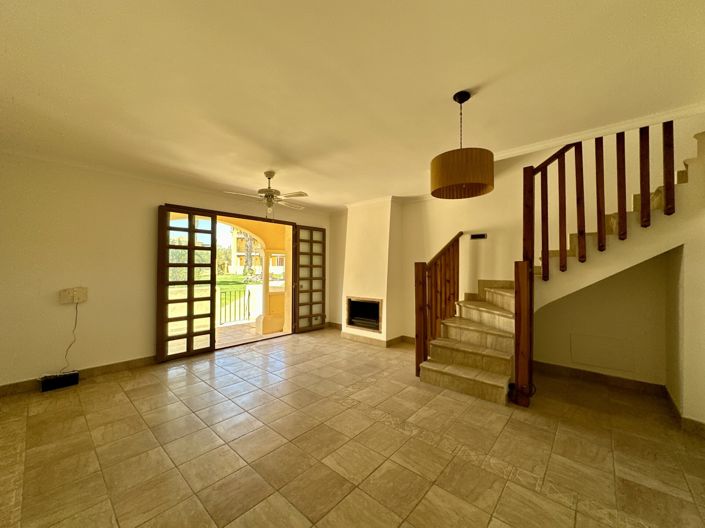 Image No.18-2 Bed Townhouse for sale