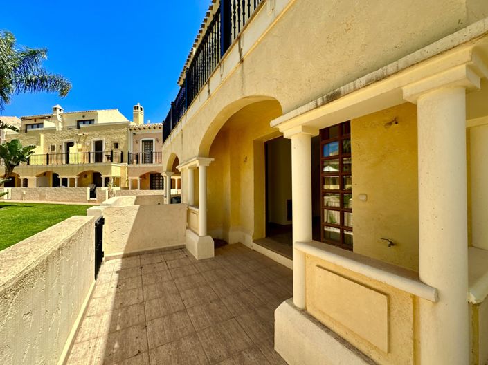 Image No.21-2 Bed Townhouse for sale