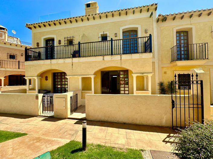 Image No.22-2 Bed Townhouse for sale