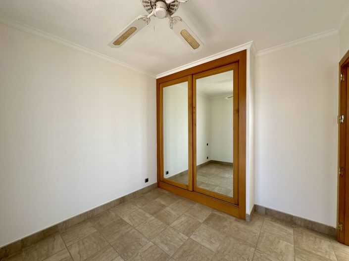 Image No.29-2 Bed Townhouse for sale