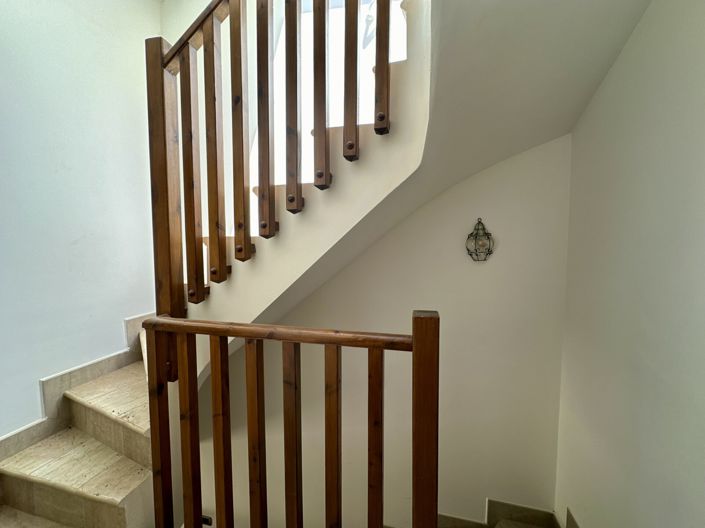 Image No.30-2 Bed Townhouse for sale