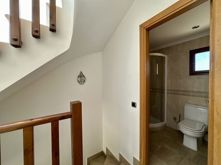 Image No.31-2 Bed Townhouse for sale