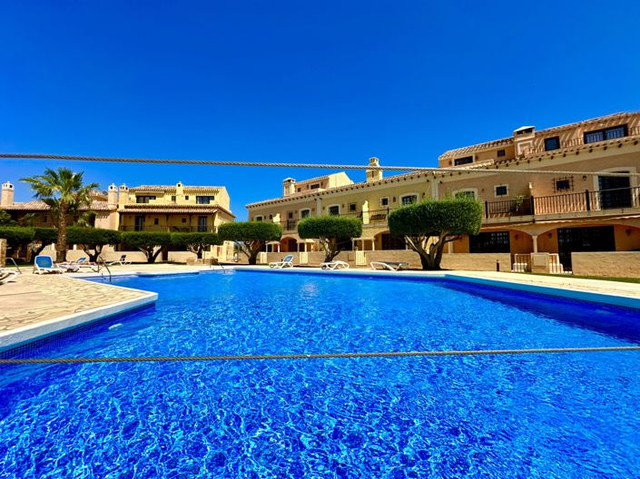 Image No.48-2 Bed Townhouse for sale