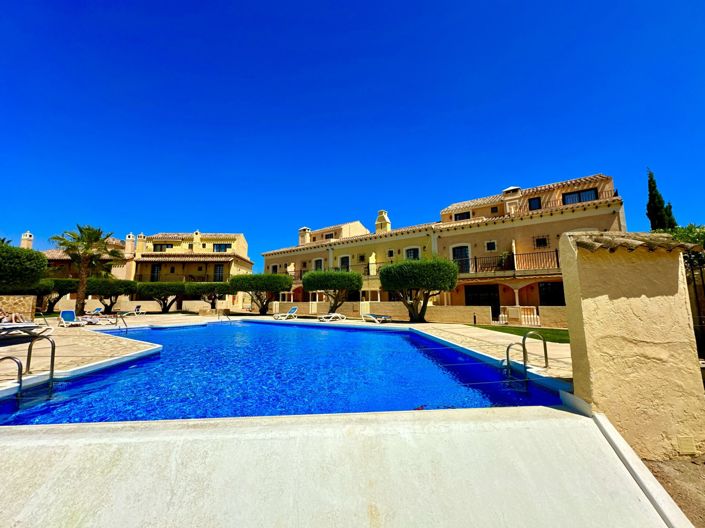 Image No.50-2 Bed Townhouse for sale