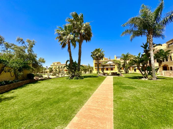 Image No.7-2 Bed Townhouse for sale