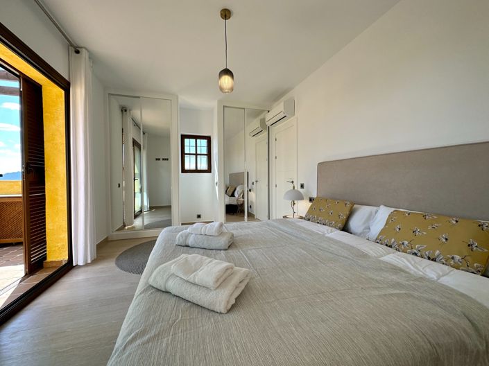 Image No.19-4 Bed Property for sale