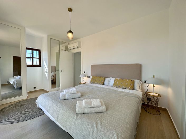 Image No.21-4 Bed Property for sale