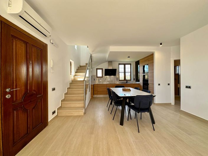 Image No.36-4 Bed Property for sale