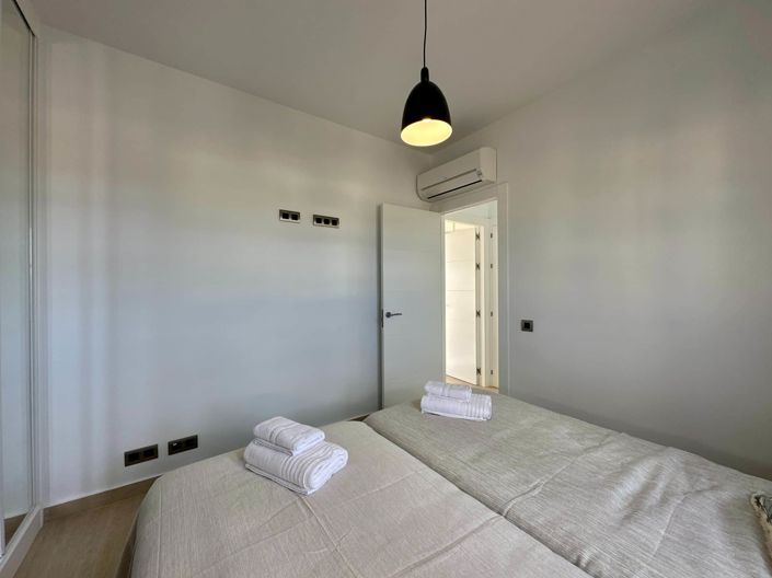 Image No.41-4 Bed Property for sale