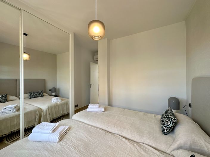 Image No.46-4 Bed Property for sale