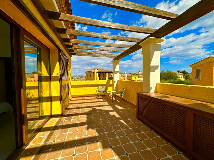 Image No.63-4 Bed Property for sale