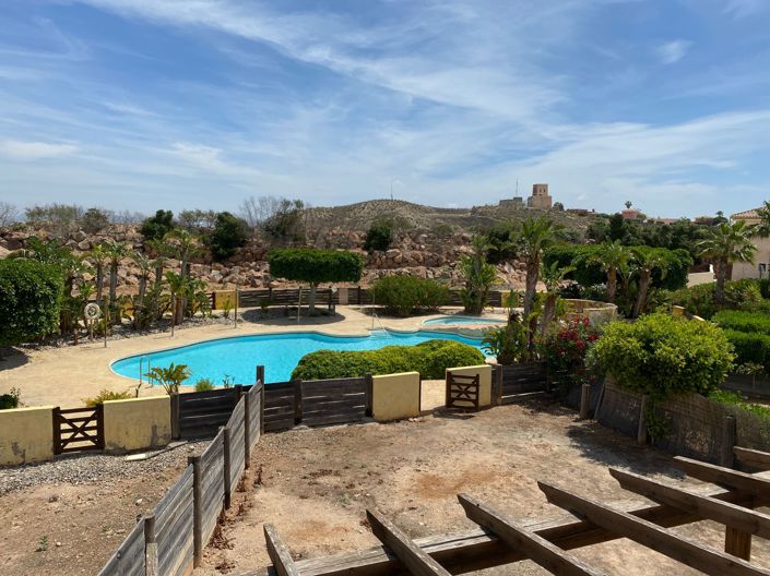 Image No.86-4 Bed Property for sale