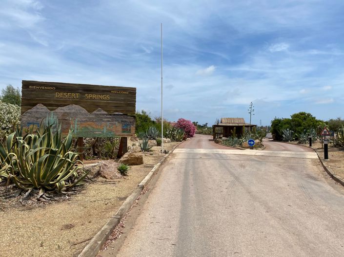 Image No.93-4 Bed Property for sale