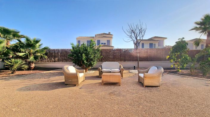 Image No.4-4 Bed Villa for sale