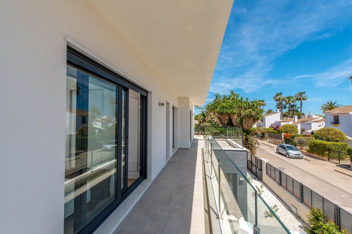 Image No.47-3 Bed Villa for sale