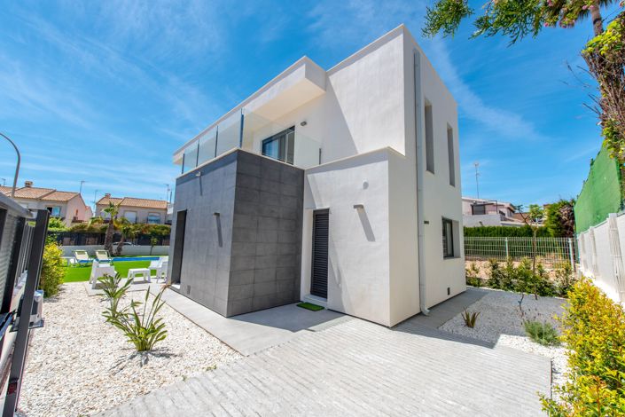 Image No.54-3 Bed Villa for sale