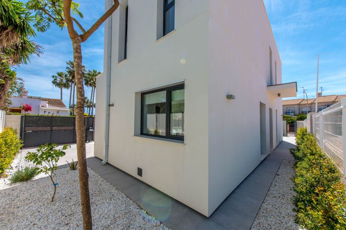 Image No.55-3 Bed Villa for sale