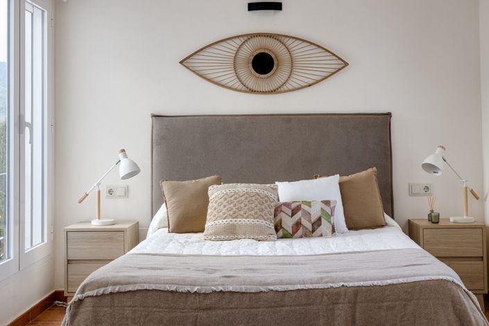 Image No.87-2 Bed Villa for sale