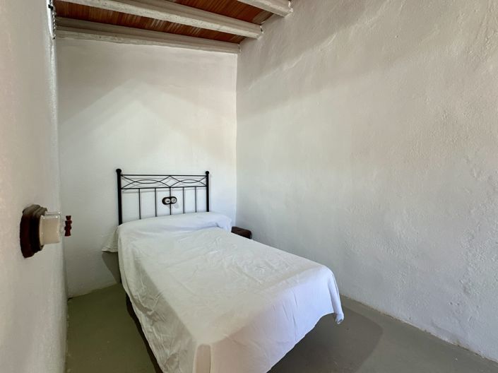 Image No.105-6 Bed Villa for sale