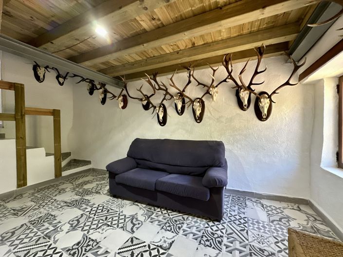 Image No.13-6 Bed Villa for sale