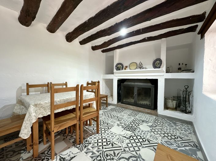 Image No.15-6 Bed Villa for sale