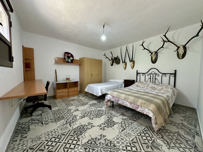 Image No.28-6 Bed Villa for sale