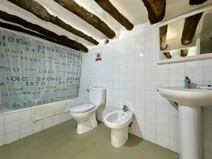 Image No.38-6 Bed Villa for sale