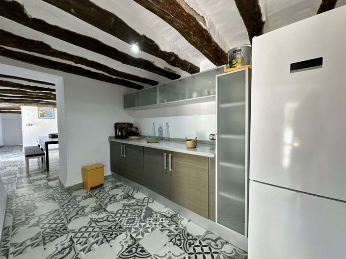 Image No.43-6 Bed Villa for sale