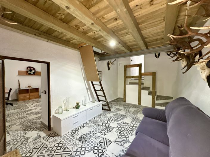 Image No.83-6 Bed Villa for sale