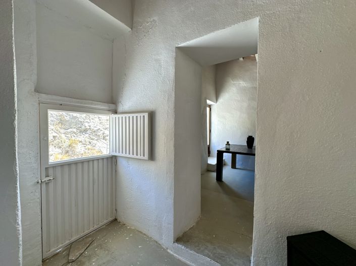 Image No.96-6 Bed Villa for sale