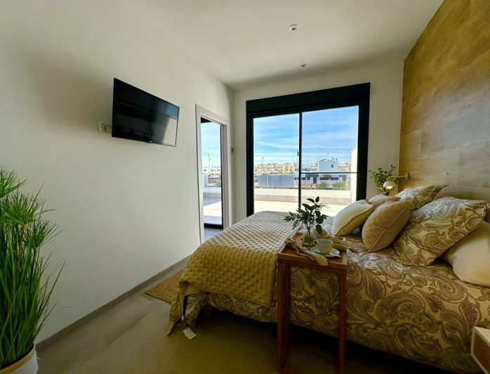 Image No.24-3 Bed Villa for sale