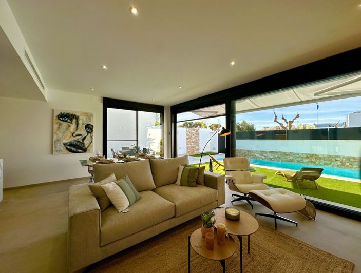 Image No.25-3 Bed Villa for sale