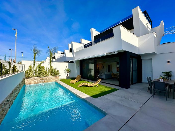 Image No.37-3 Bed Villa for sale