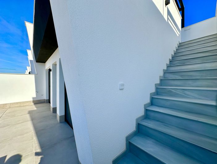 Image No.48-3 Bed Villa for sale