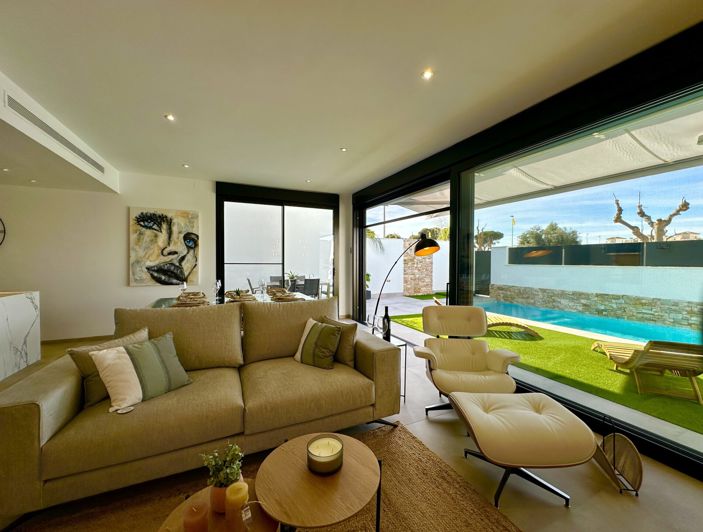 Image No.9-3 Bed Villa for sale