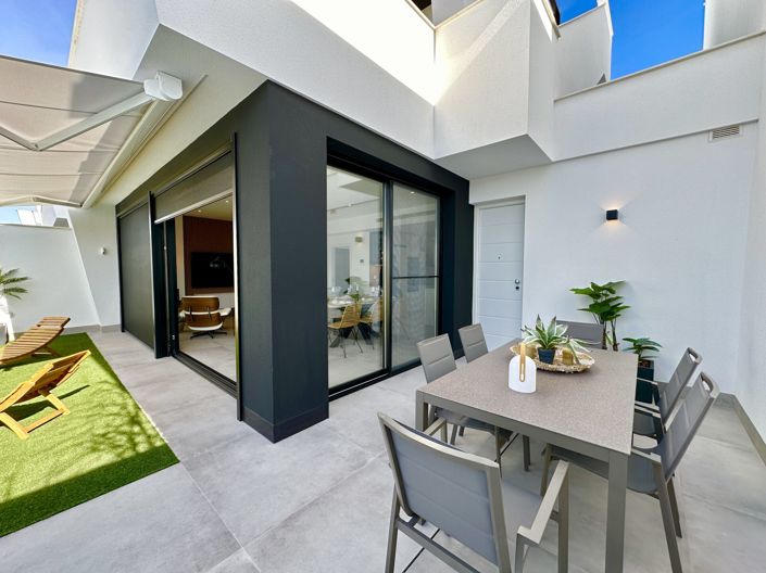 Image No.85-3 Bed Villa for sale