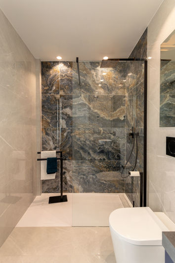 Image No.47-3 Bed Property for sale