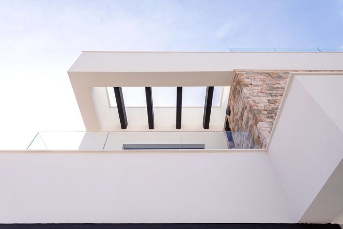 Image No.74-3 Bed Property for sale