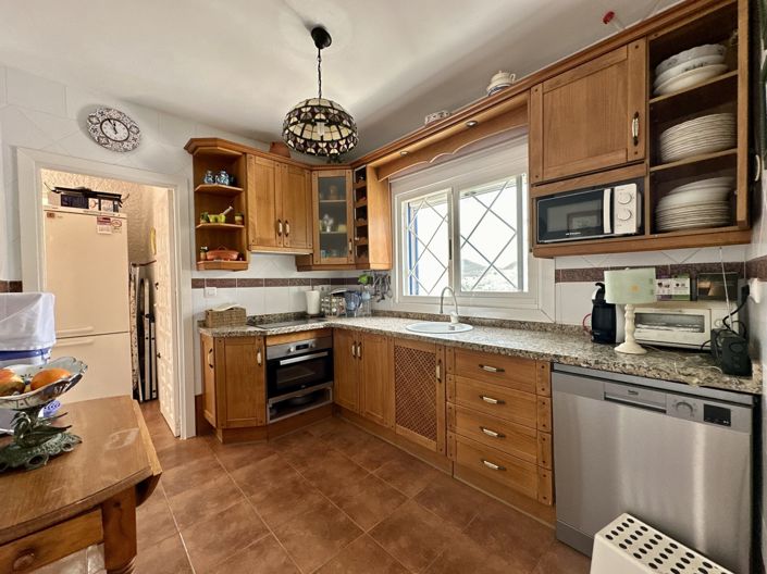 Image No.12-5 Bed Villa for sale