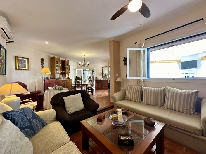 Image No.20-5 Bed Villa for sale