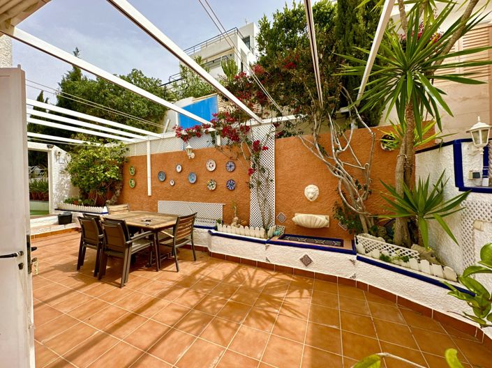 Image No.31-5 Bed Villa for sale