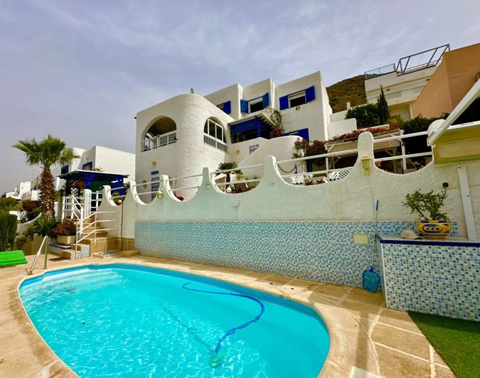 Image No.38-5 Bed Villa for sale