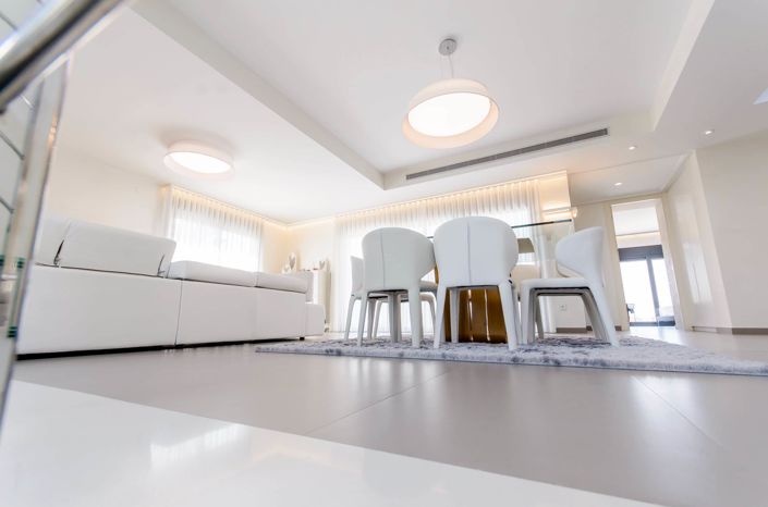 Image No.67-3 Bed Villa for sale