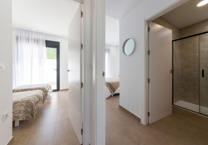 Image No.20-2 Bed Property for sale