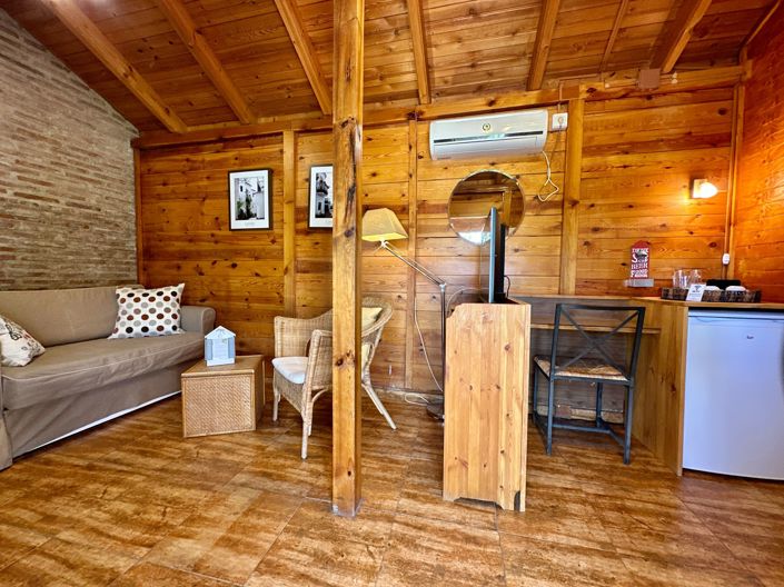 Image No.19-5 Bed Property for sale