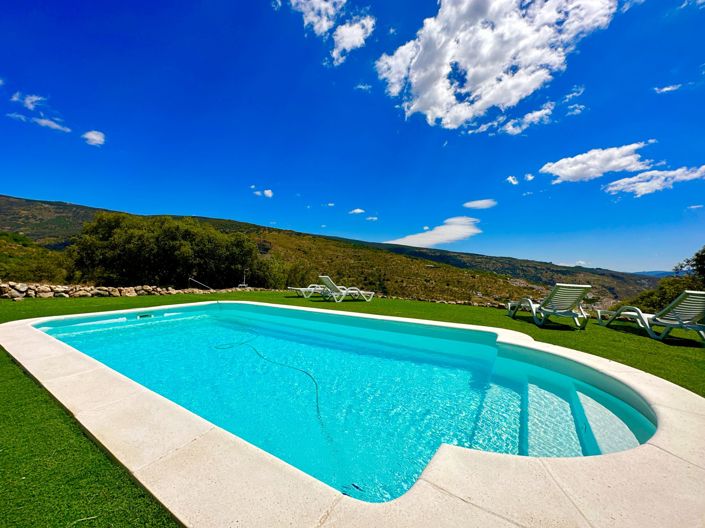 Image No.5-5 Bed Property for sale